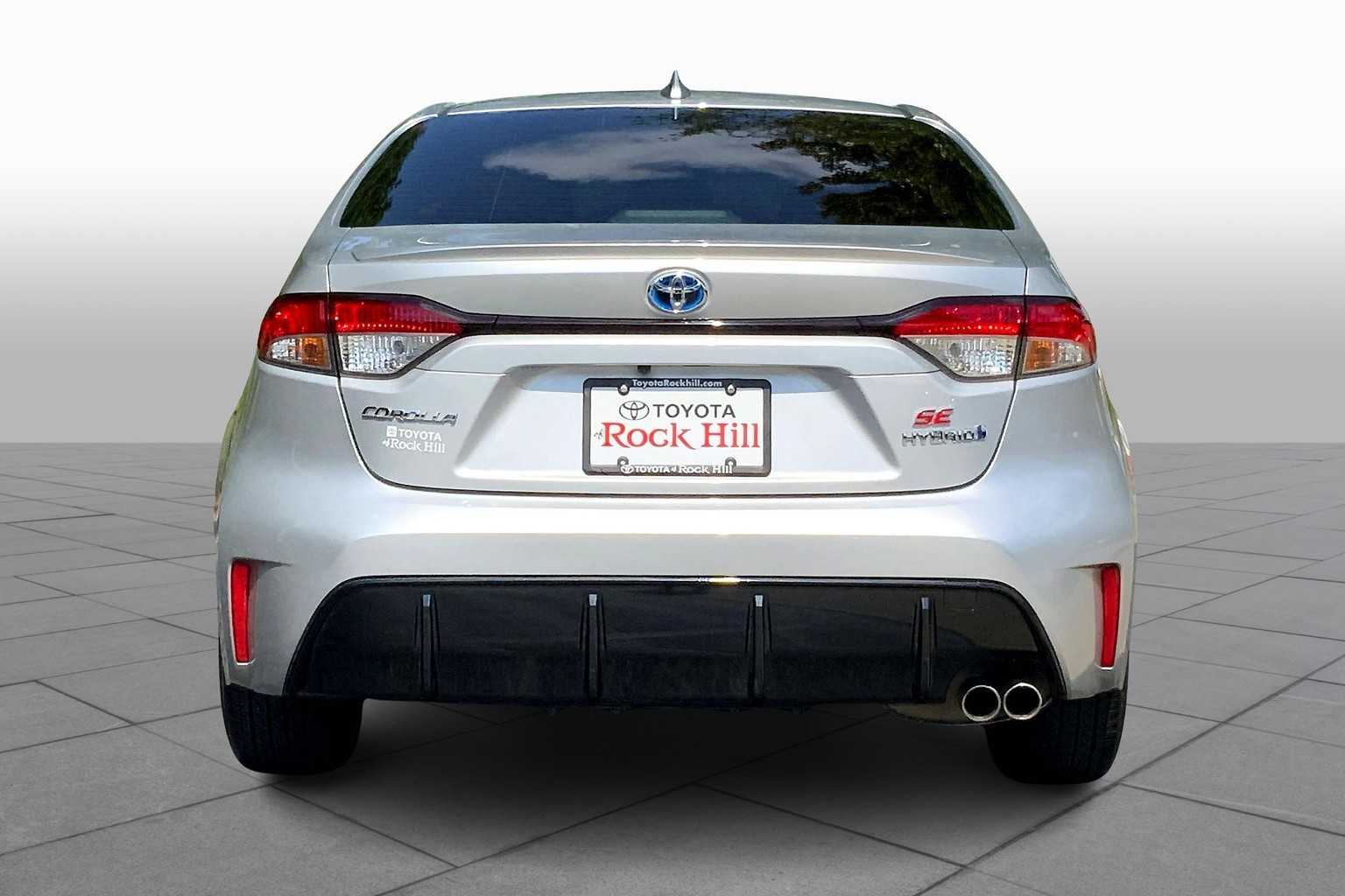 2024 Toyota Corolla Hybrid SE photo 3