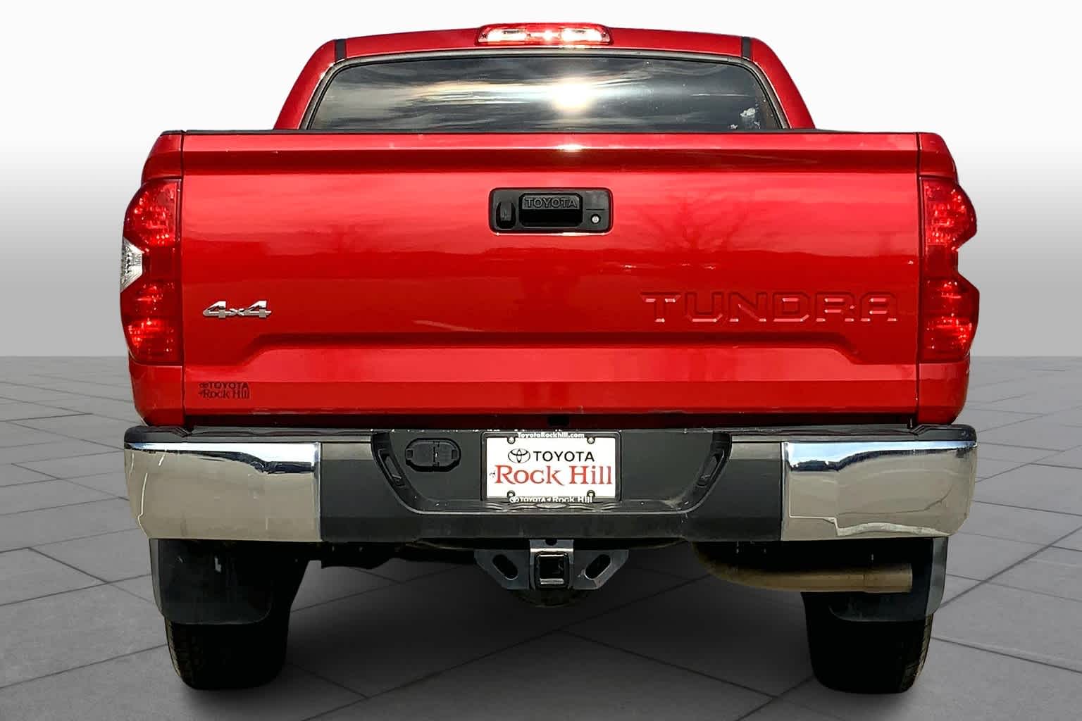 2021 Toyota Tundra SR5 CrewMax photo 3