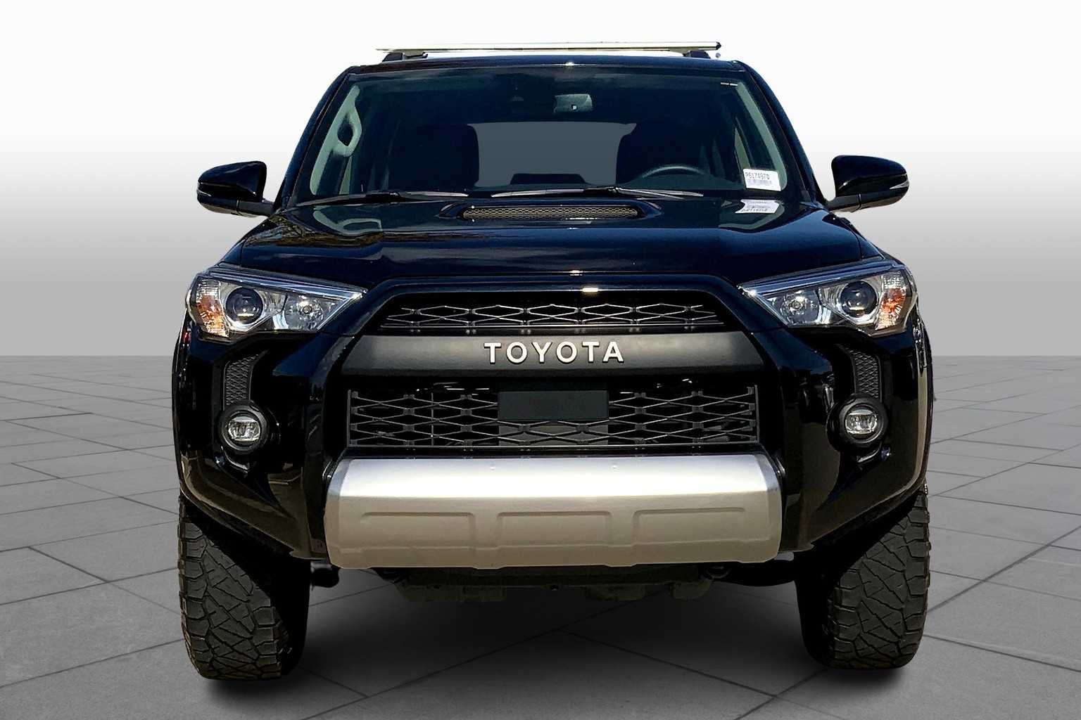 2023 Toyota 4Runner TRD Premium photo 2