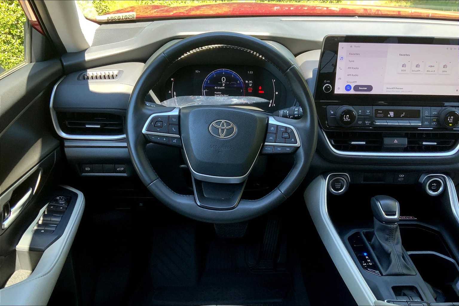 2024 Toyota Grand Highlander XLE AWD photo 4