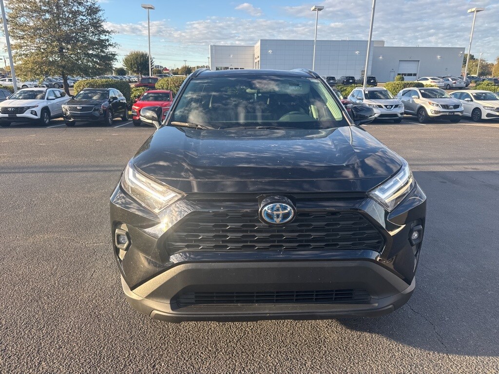 2022 Toyota RAV4 Hybrid XLE Premium photo 2