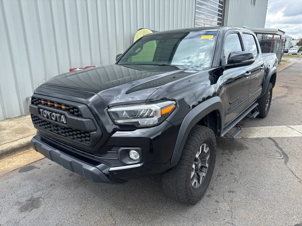 2022 Toyota Tacoma TRD Off-Road photo 3