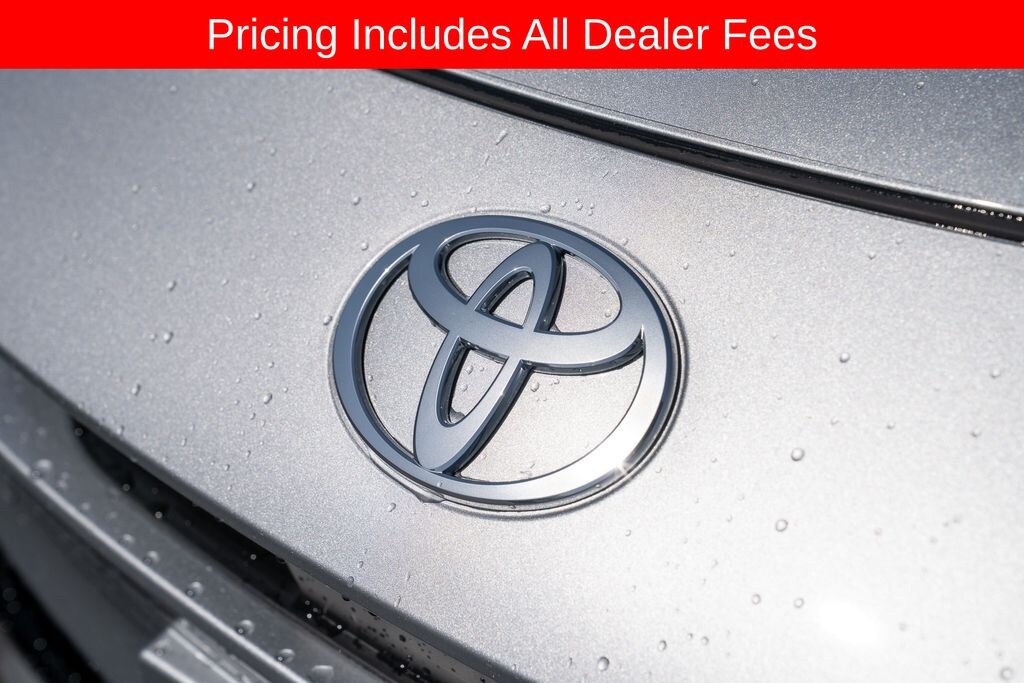 New 2025 Toyota Prius Plug-in Hybrid XSE Hatchback