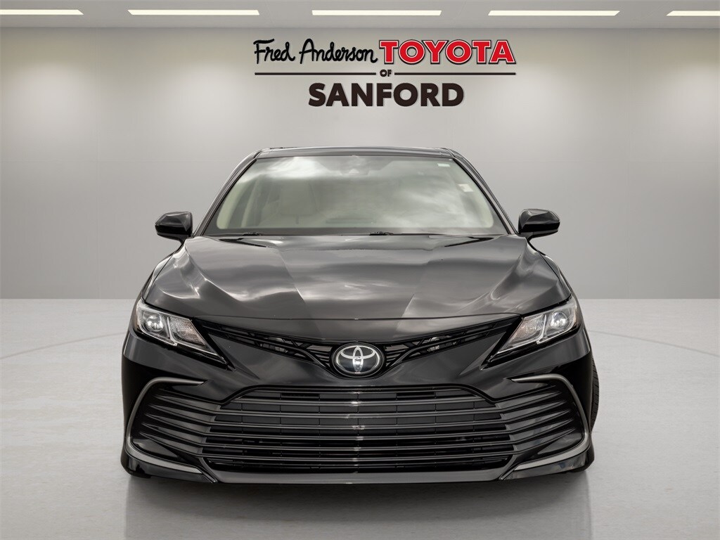 2023 Toyota Camry LE photo 2