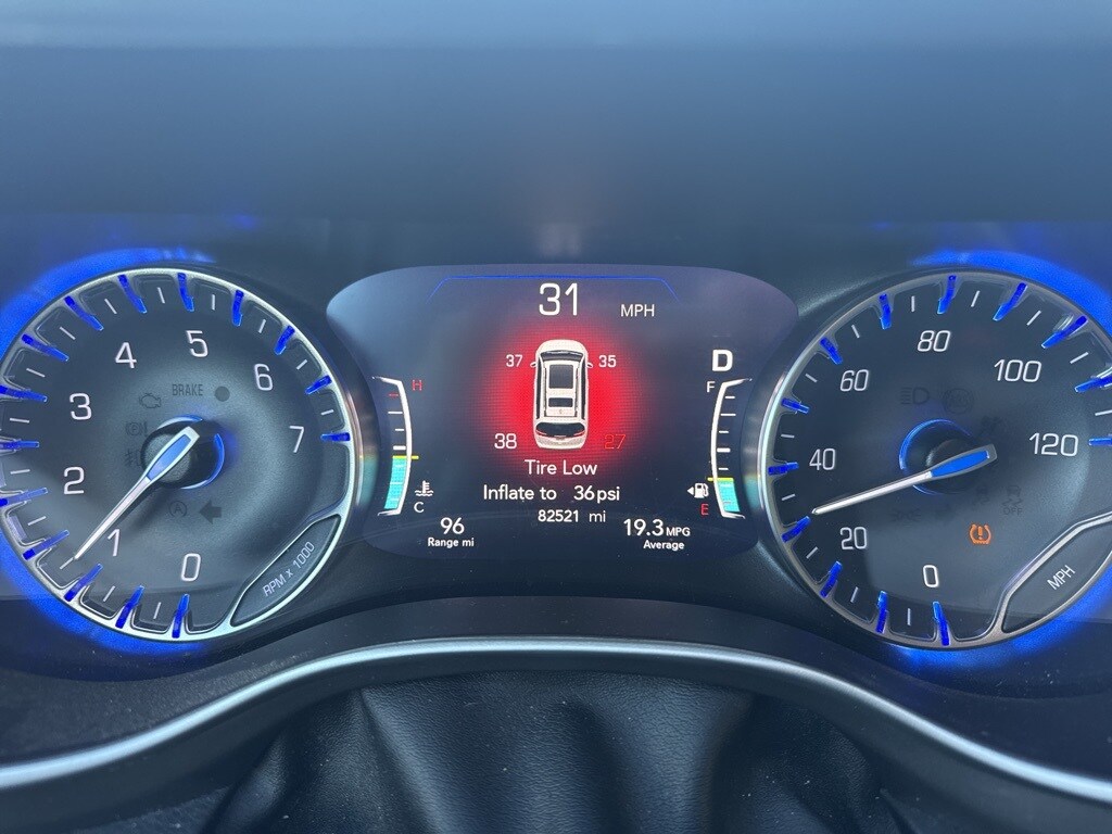 2022 Chrysler Pacifica Touring L photo 3