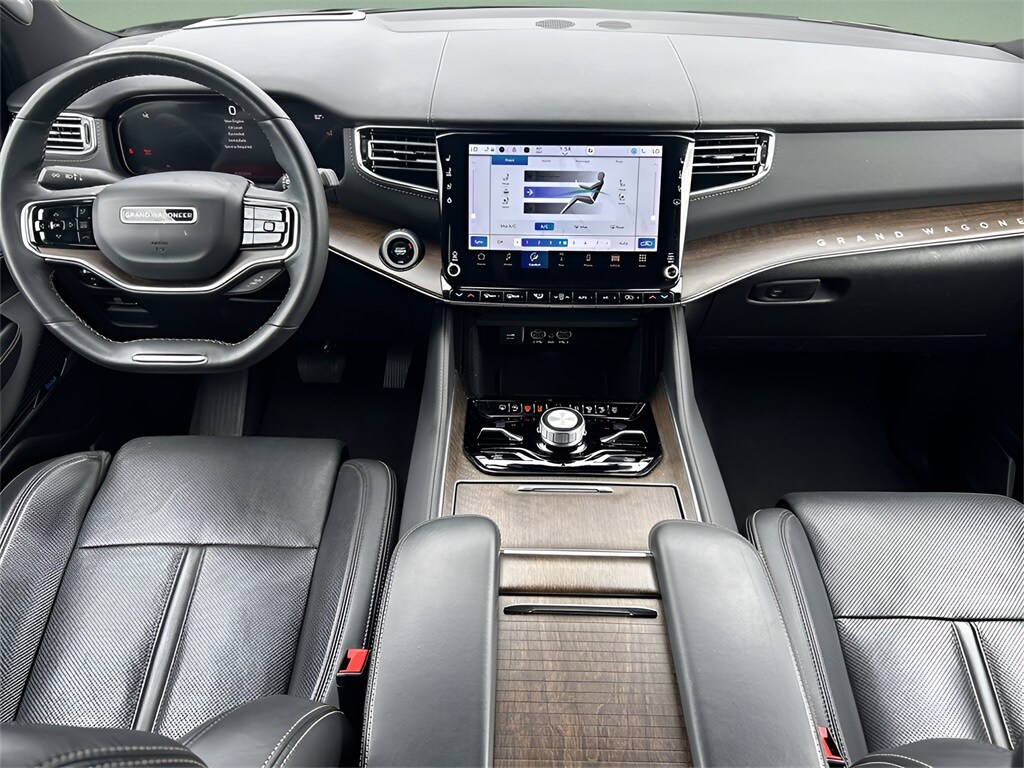 2024 Jeep Grand Wagoneer L Base photo 2