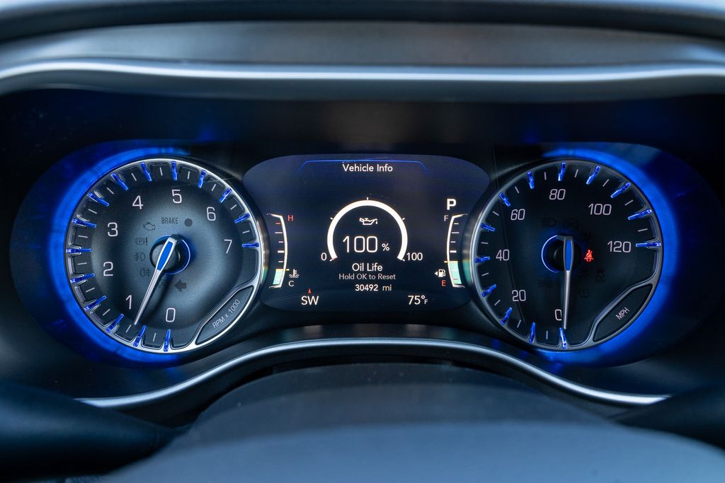 2024 Chrysler Pacifica Touring L - Photo 19