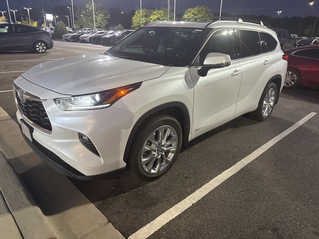 2022 Toyota Highlander Hybrid SUV 