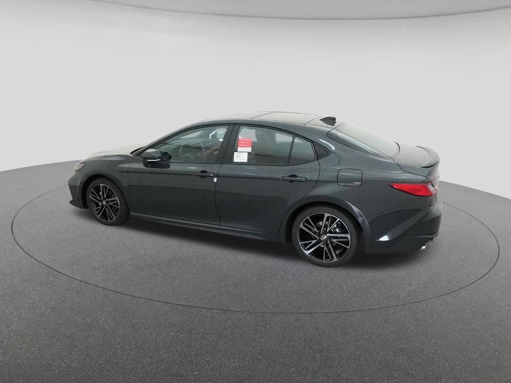 2026 Toyota Camry XSE - Photo 4