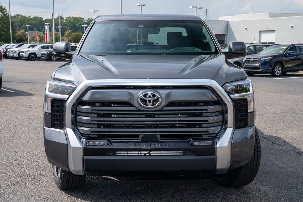 2025 Toyota Tundra Limited CrewMax photo 2