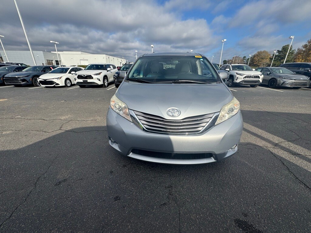 Used 2016 Toyota Sienna L Van
