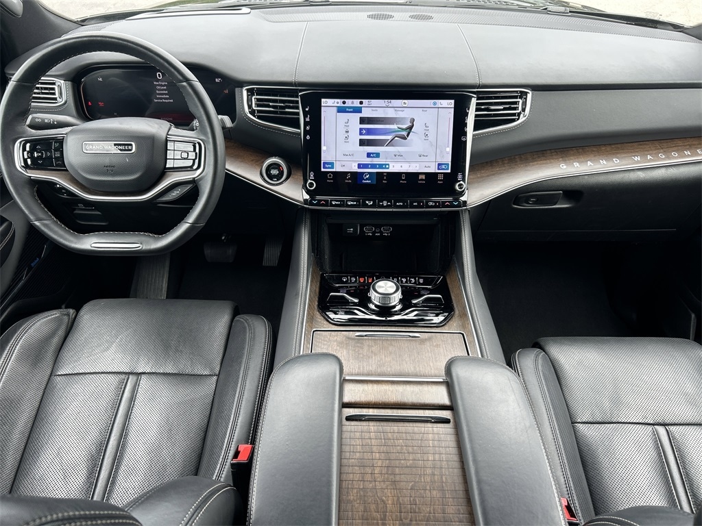 2024 Jeep Grand Wagoneer L Base photo 2