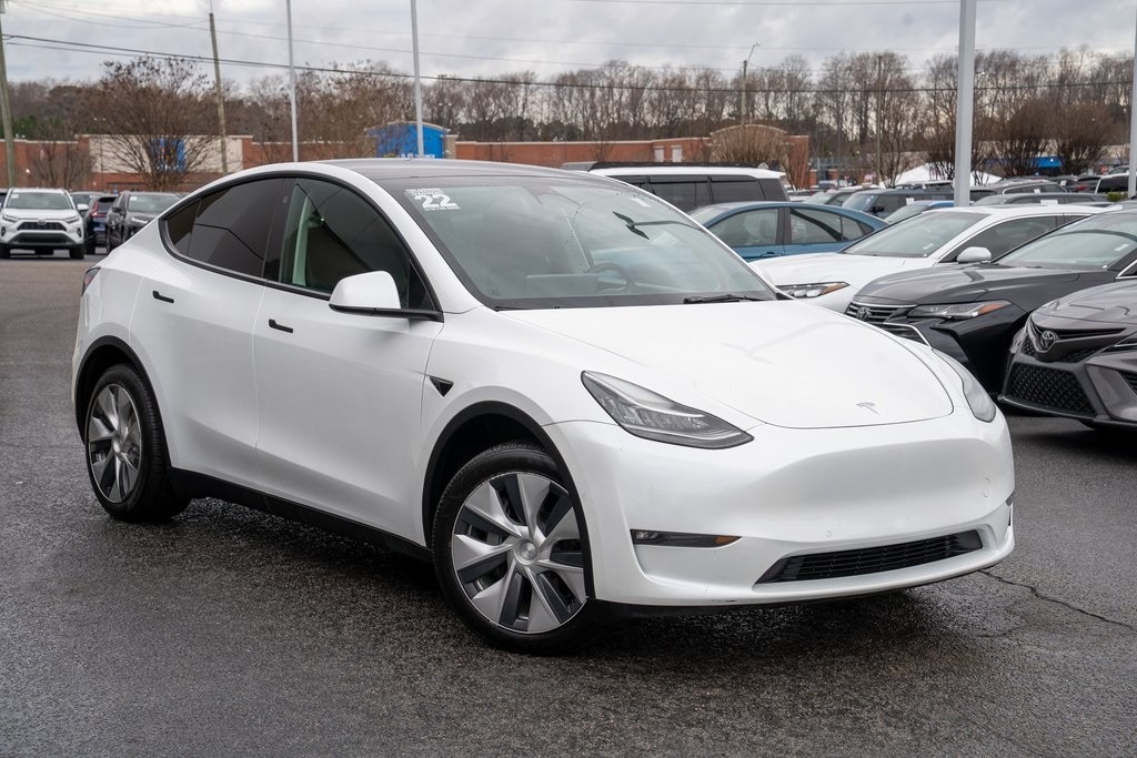 2022 Tesla Model Y Long Range's photo