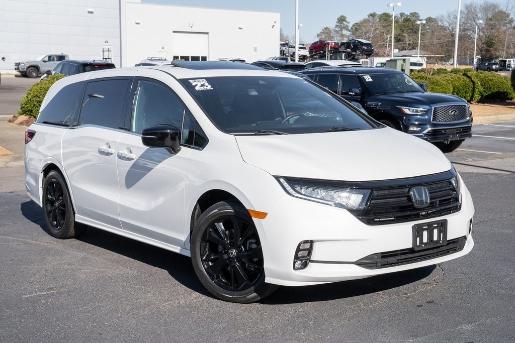 2023 Honda Odyssey Sport's photo