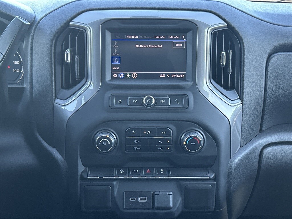2021 Chevrolet Silverado 1500 Custom Trail Boss photo 3