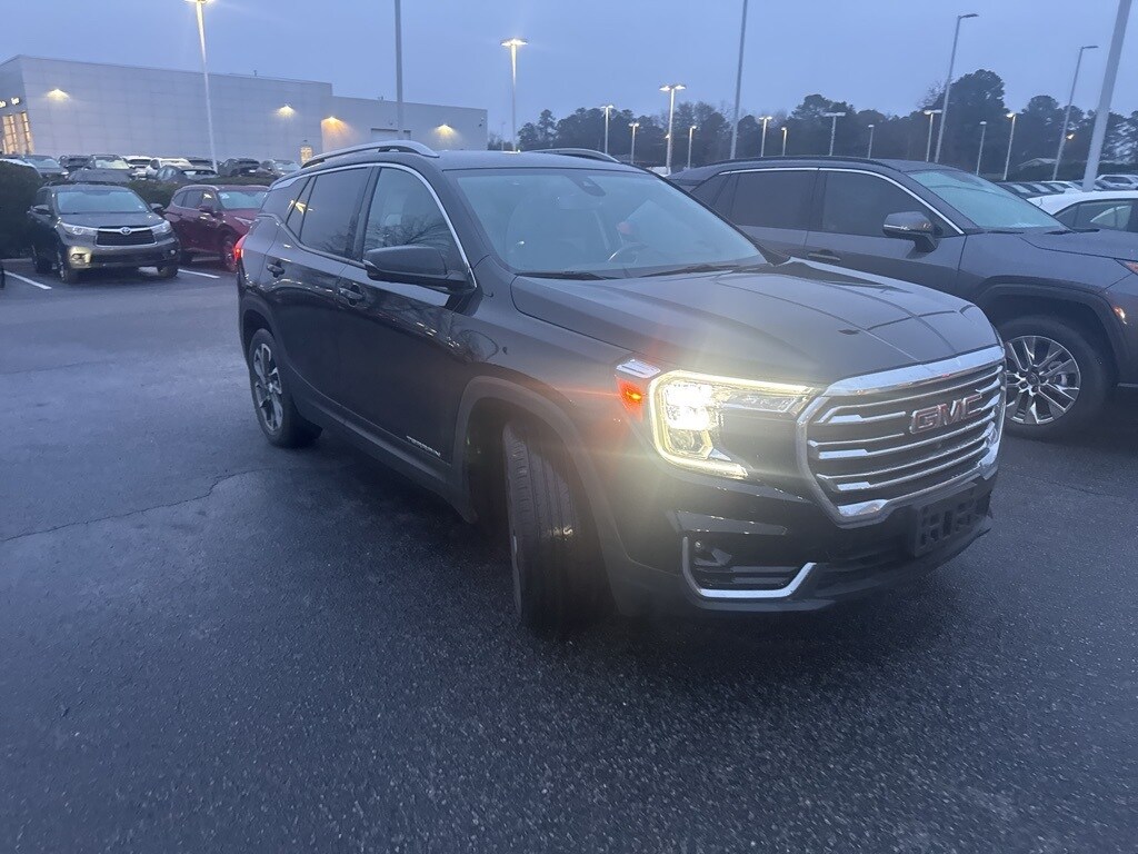 Used 2022 GMC Terrain SLT SUV