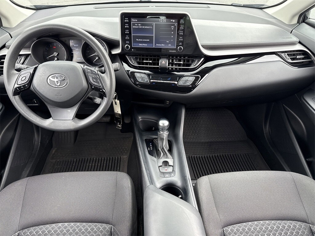2021 Toyota C-HR LE photo 2