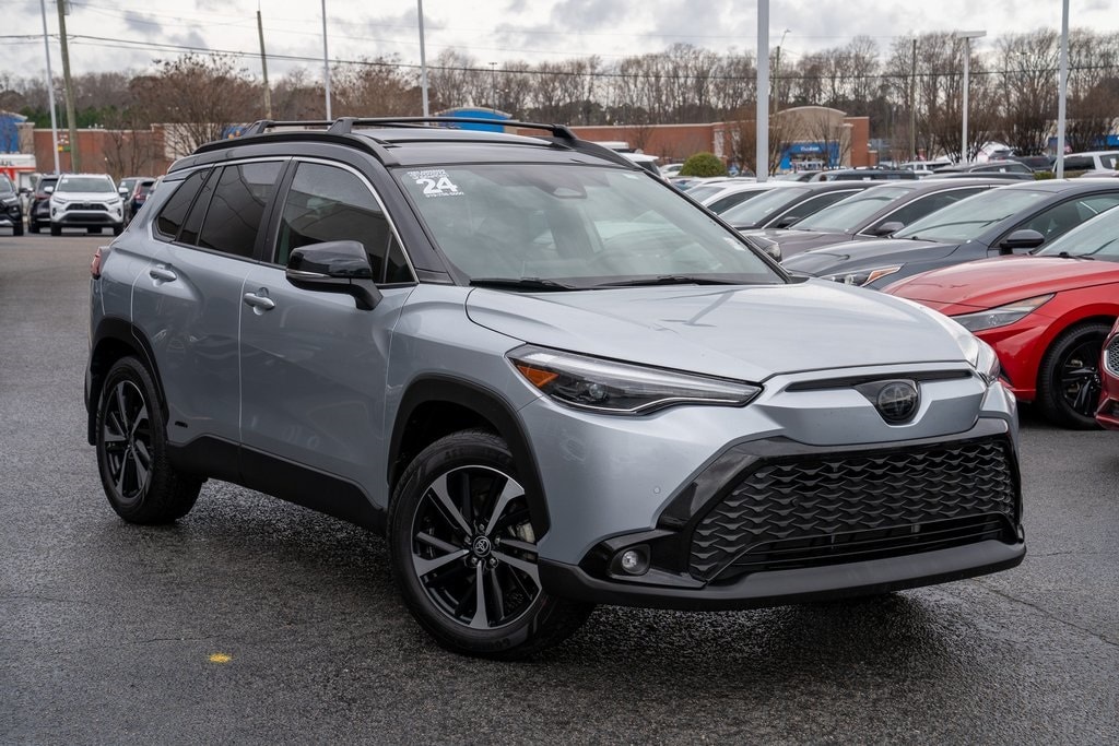 2024 Toyota Corolla Cross XSE's photo