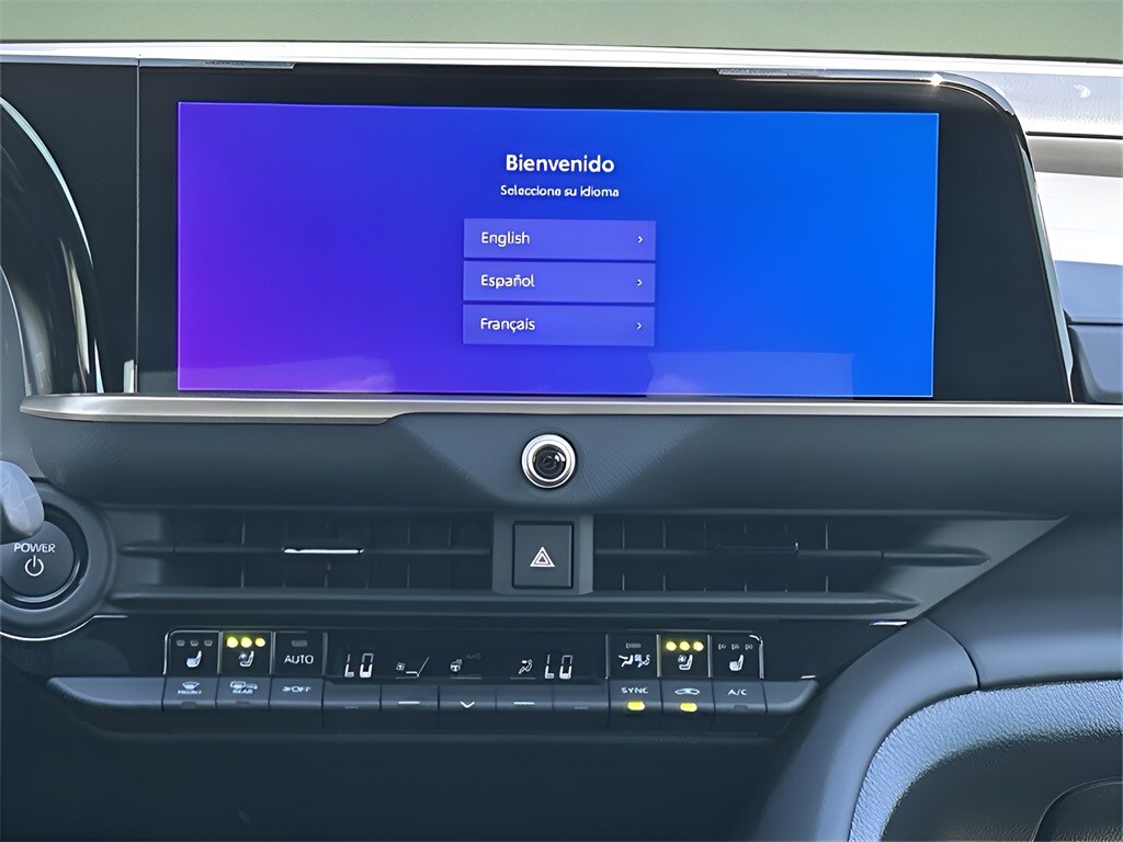 2024 Toyota Crown Platinum photo 3
