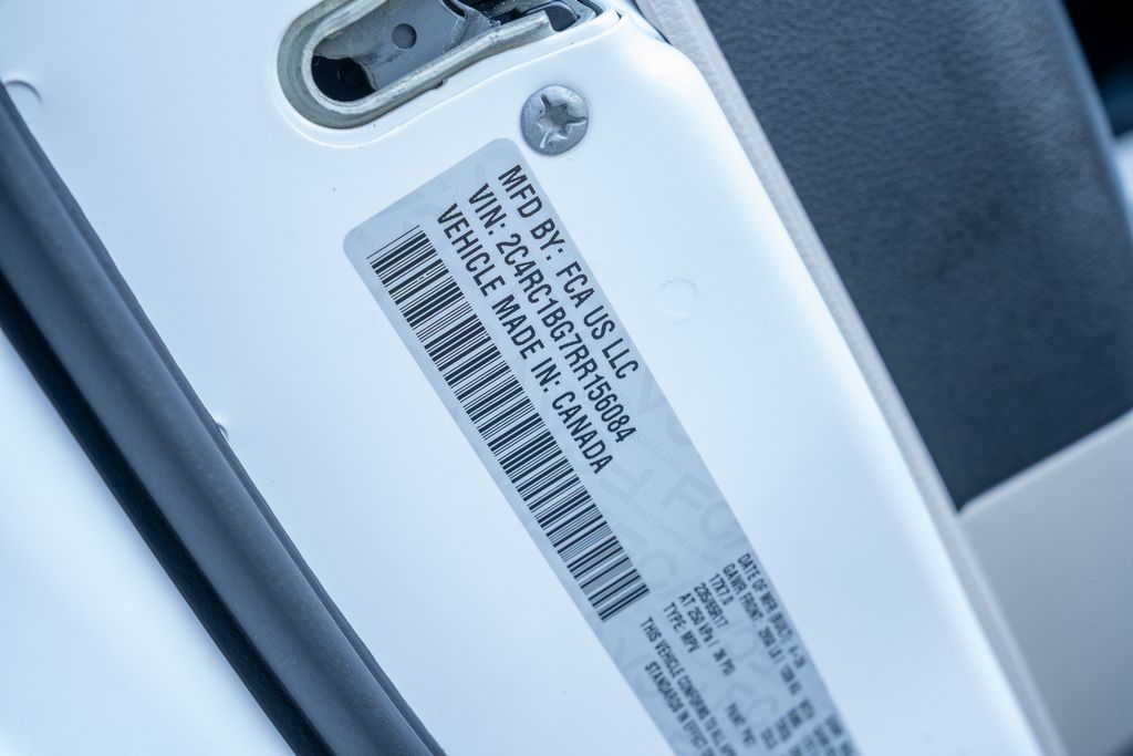 2024 Chrysler Pacifica Touring L - Photo 21