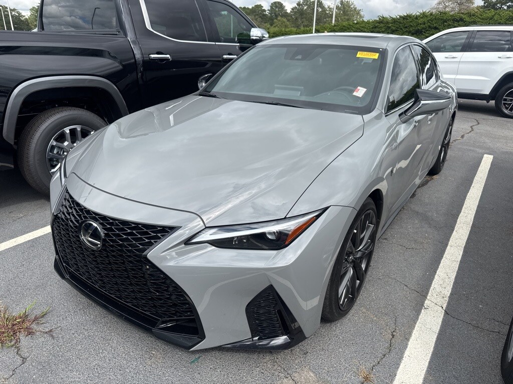 2024 Lexus IS 350 F SPORT photo 4