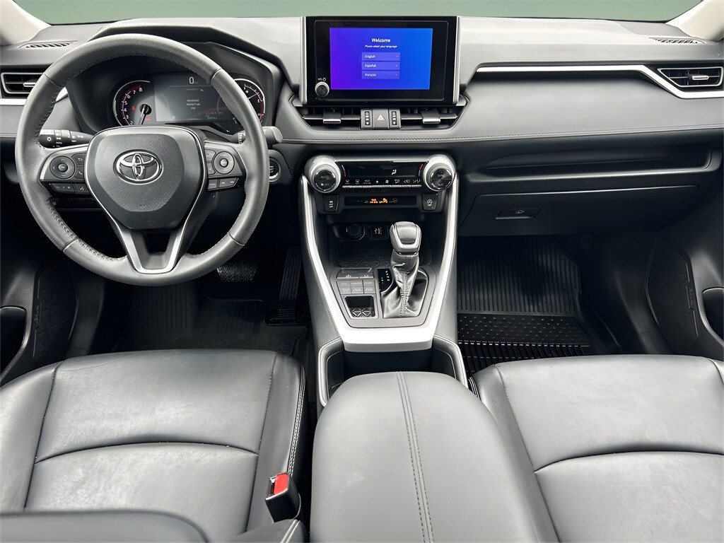 2024 Toyota RAV4 XLE Premium photo 2