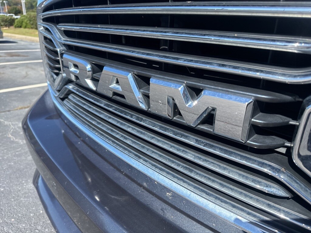 2017 Ram 1500 Limited photo 4