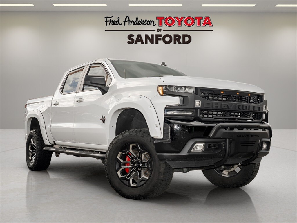 2020 Chevrolet Silverado 1500 RST photo 3