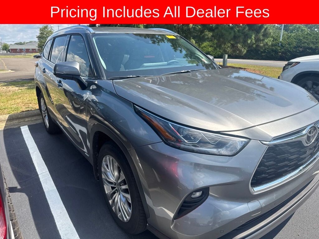 Used 2026 Toyota Highlander Hybrid Platinum SUV