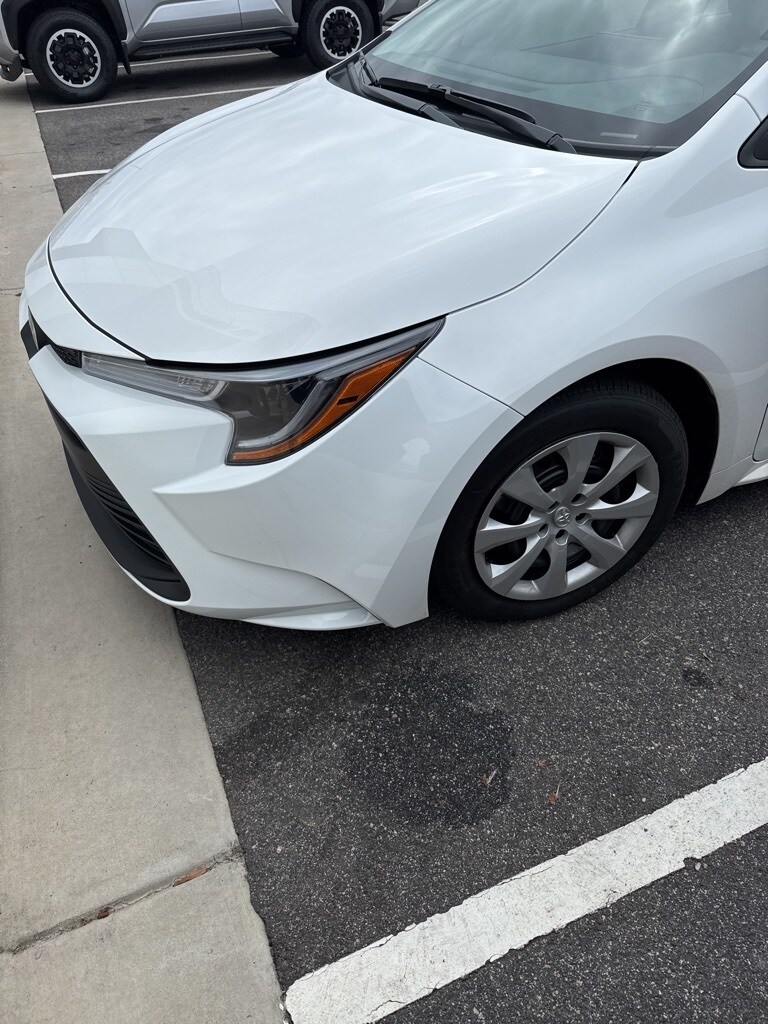 2024 Toyota Corolla LE photo 2