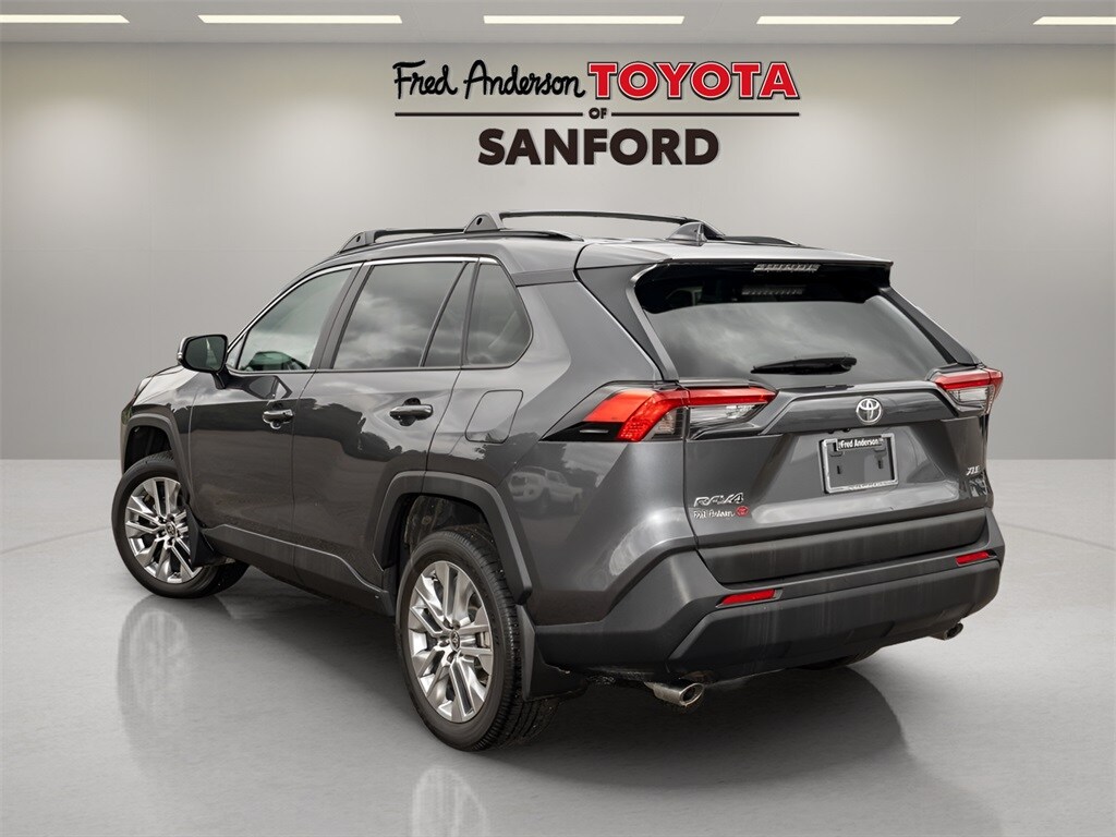 2024 Toyota RAV4 XLE Premium photo 4