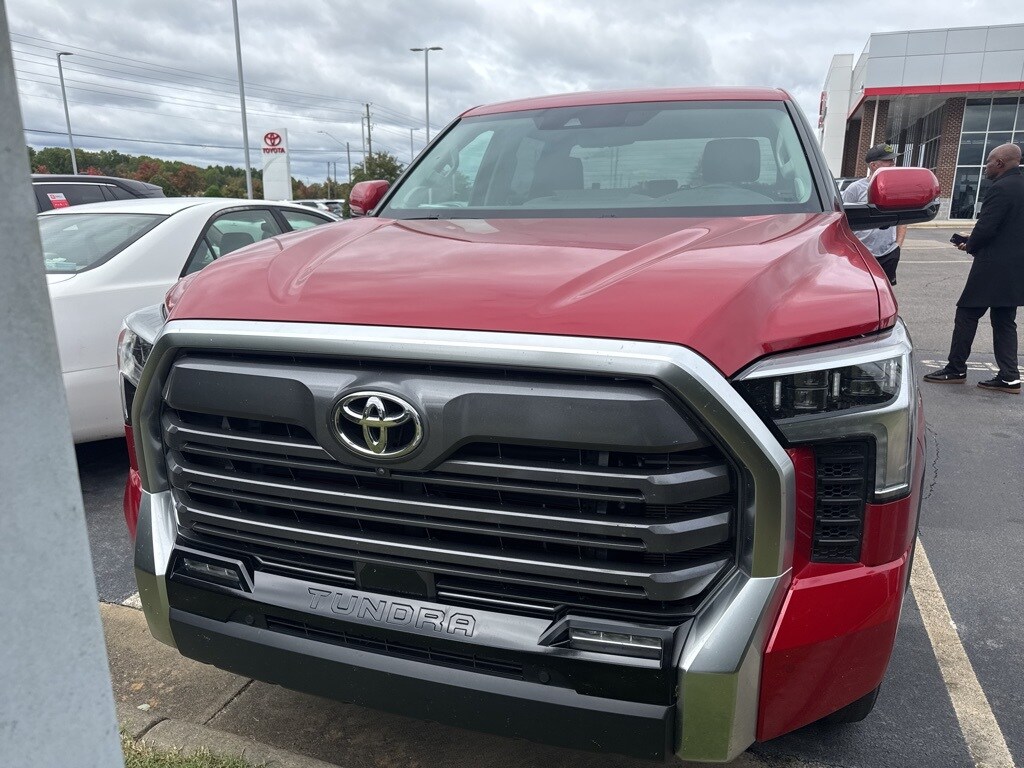 2022 Toyota Tundra Limited photo 3