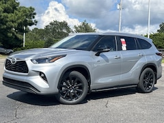 2025 Toyota Highlander XLE SUV
