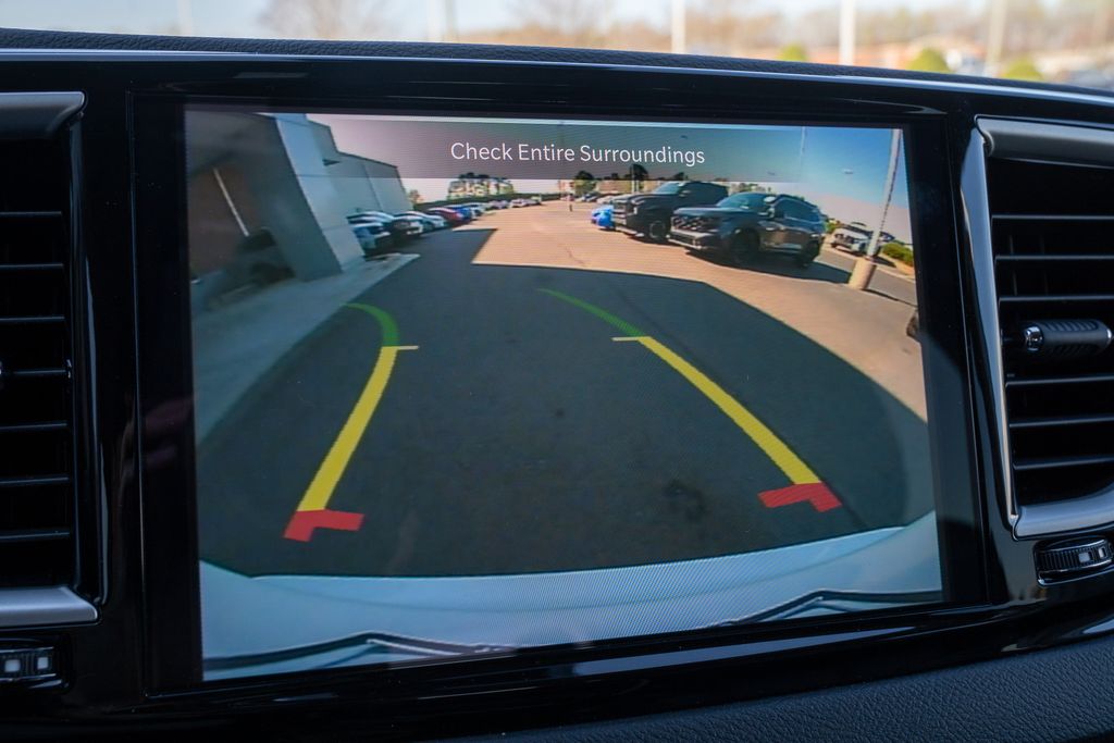 2024 Chrysler Pacifica Touring L - Photo 14