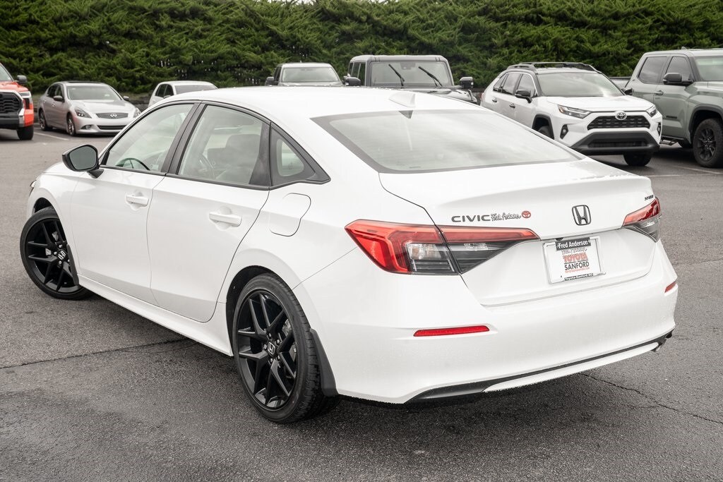 2023 Honda Civic Sport photo 2