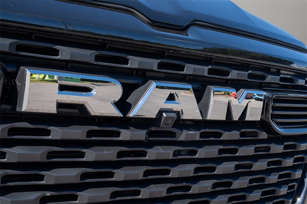 2025 Ram 1500 Big Horn Lone Star photo 3
