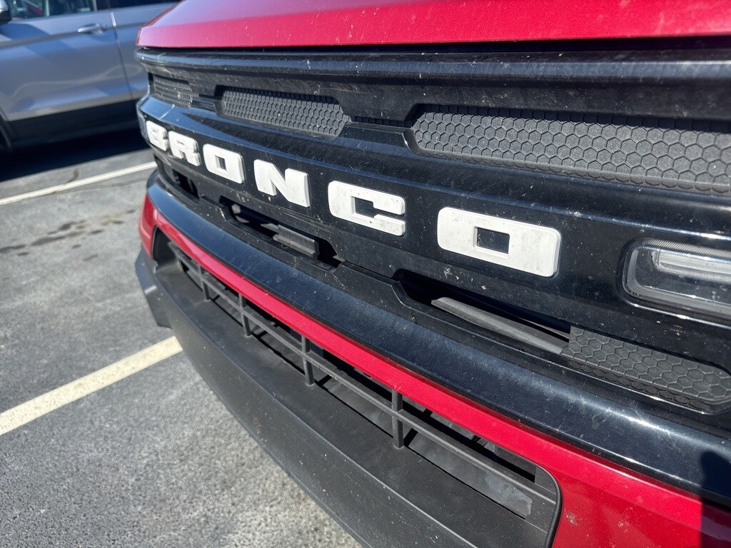 2021 Ford Bronco Sport Outer Banks photo 3