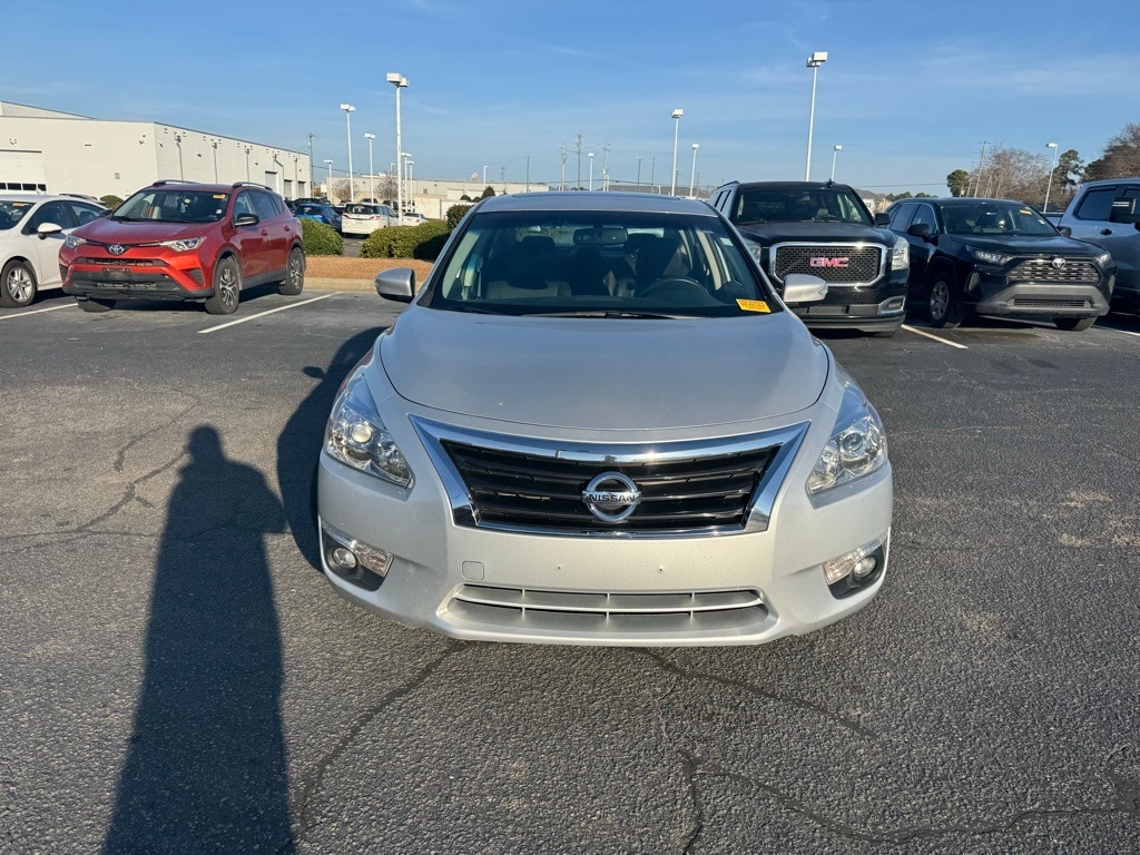 2014 Nissan Altima SL's photo