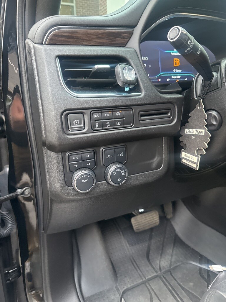 2024 Chevrolet Tahoe Z71 photo 3
