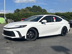 2025 Toyota Camry SE Sedan