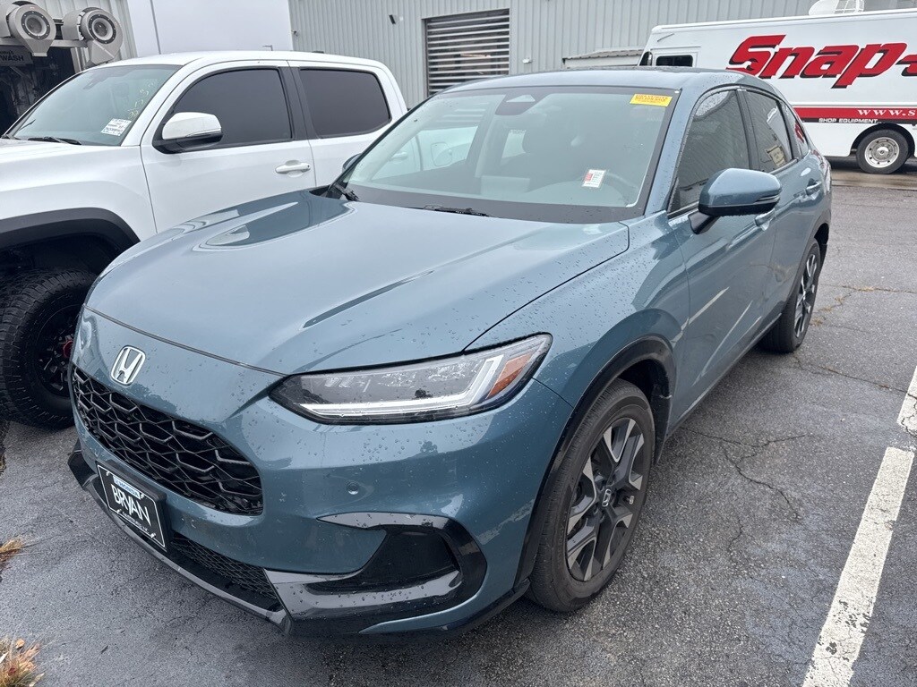 2026 Honda HR-V EX-L photo 3