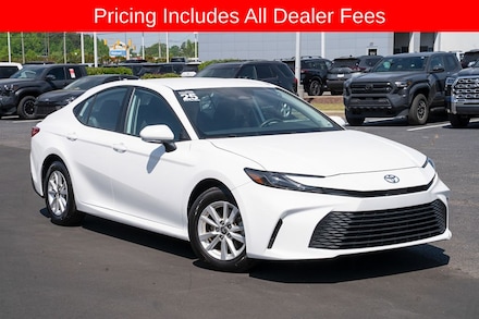 2025 Toyota Camry LE Sedan