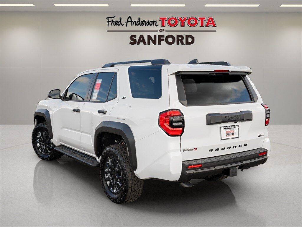 2025 Toyota 4Runner SR5 photo 4
