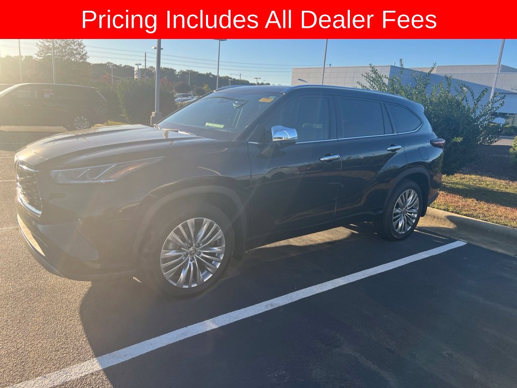 Used 2024 Toyota Highlander Platinum SUV