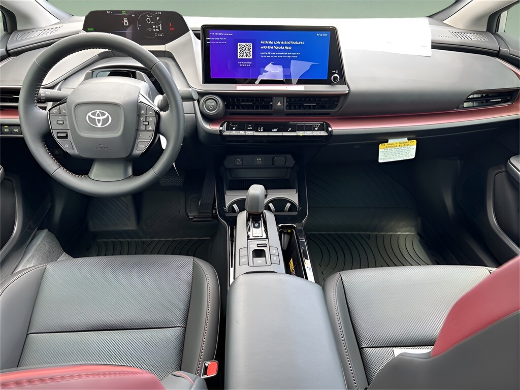 2025 Toyota Prius Plug-in Hybrid XSE photo 2