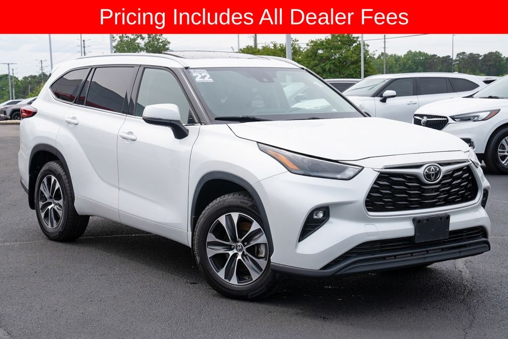 Used 2022 Toyota Highlander XLE SUV