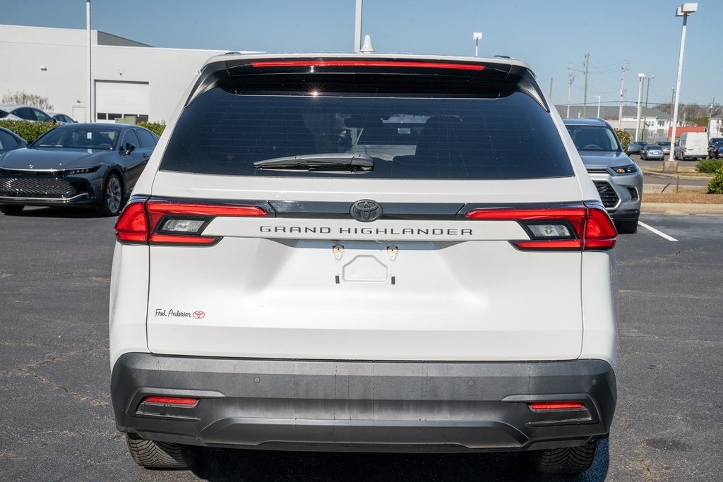 Used 2024 Toyota Grand Highlander Limited SUV