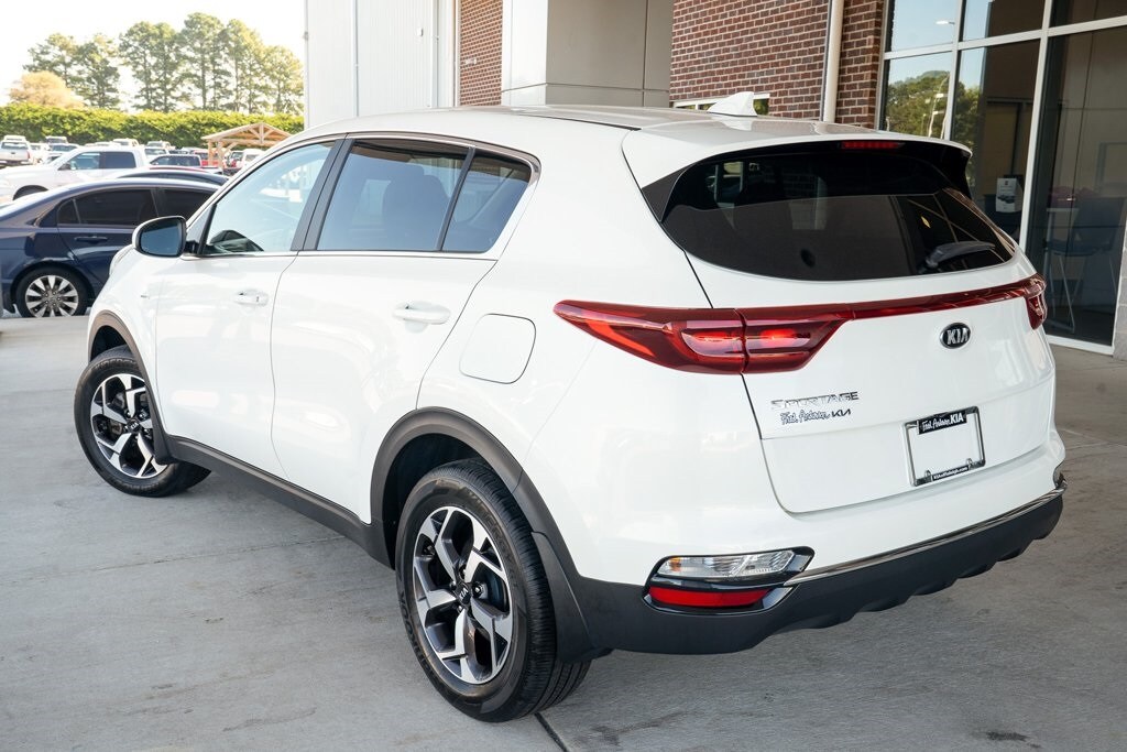 2022 Kia Sportage LX photo 2