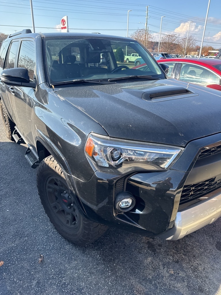 2023 Toyota 4Runner TRD Off-Road Premium's photo