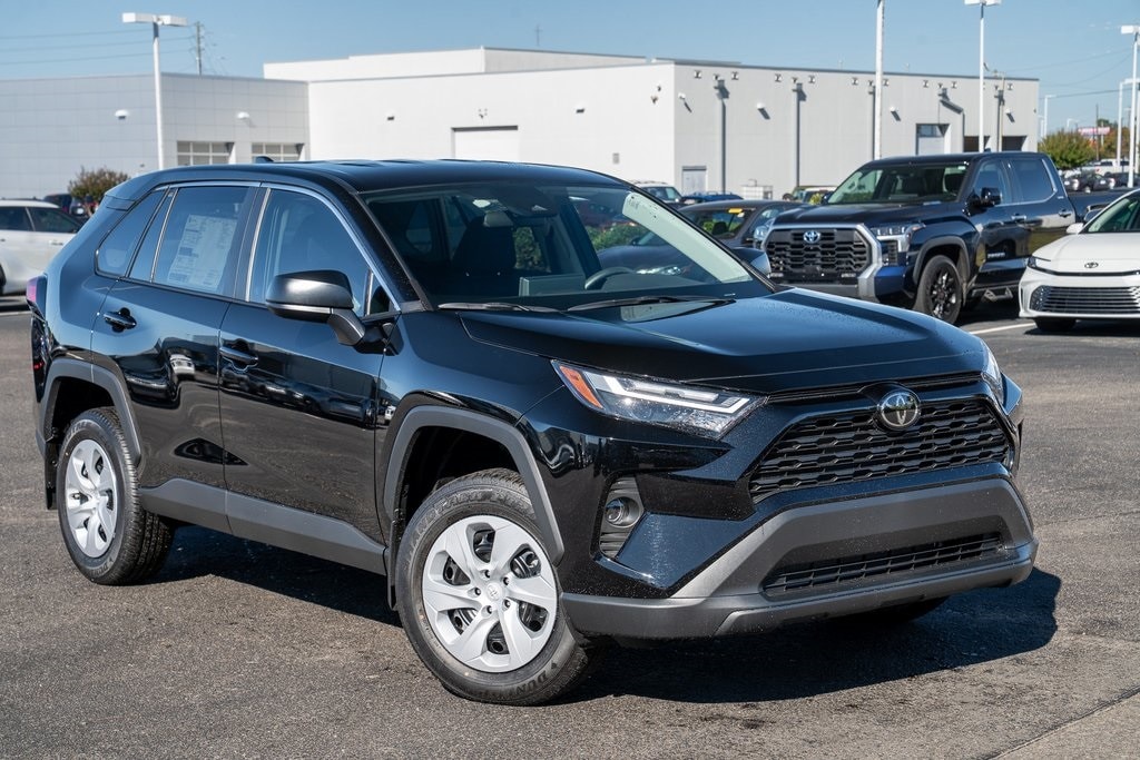 New 2025 Toyota RAV4 LE SUV